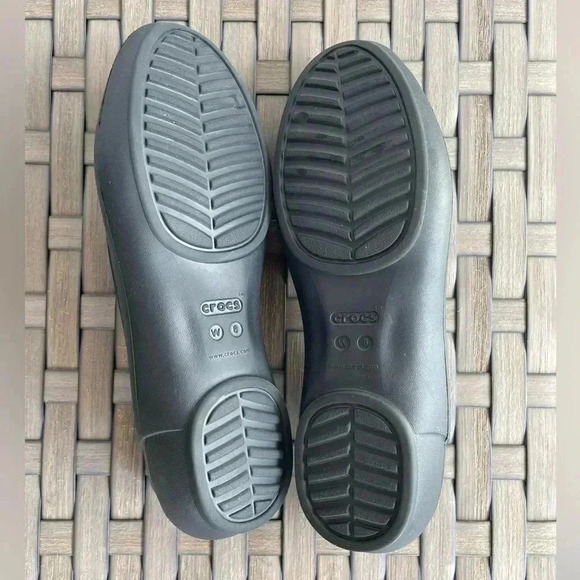 Crocs‎ Kelli Women’s Flats Size 8 Color Black - Picture 5 of 5